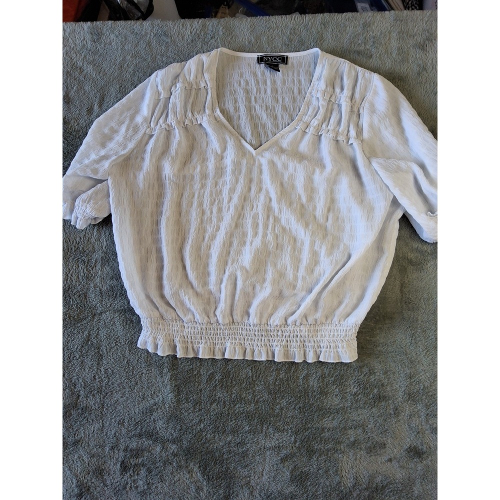 Women's NYCC Size Large White Top Blouse Ruffle. Pleated Preppy Casual New...